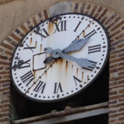 les horloges de l'Eglise en rénovation